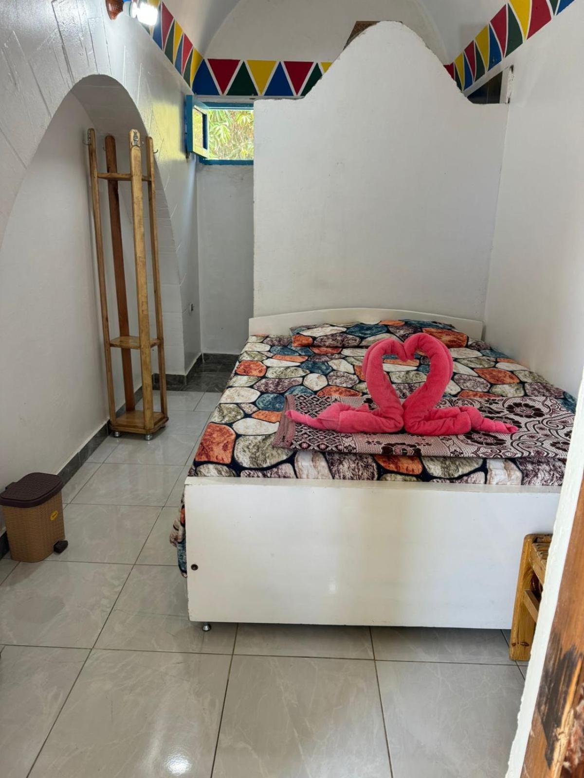 Seko Kato Nile View Hostel Асуан Экстерьер фото