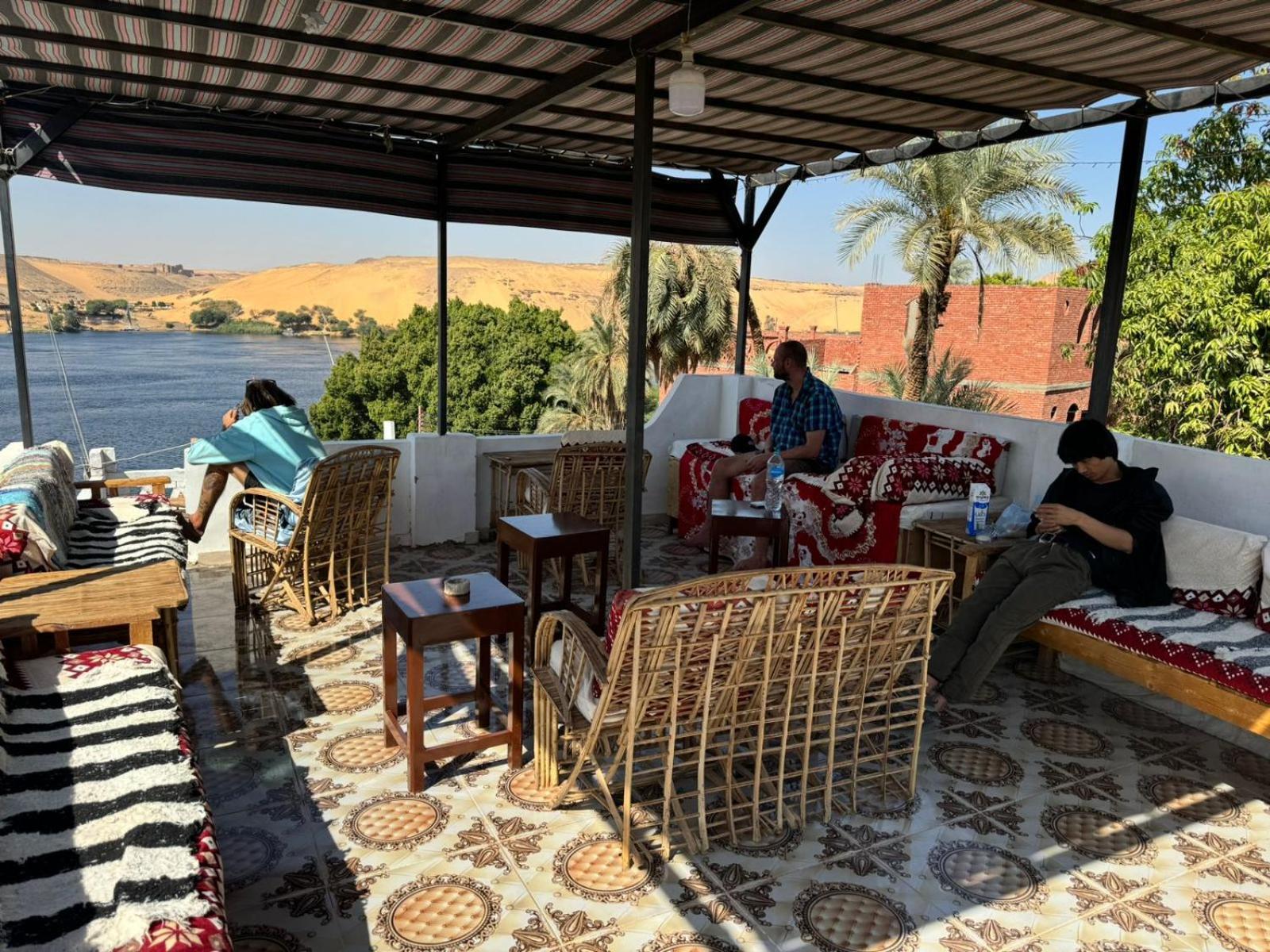 Seko Kato Nile View Hostel Асуан Экстерьер фото